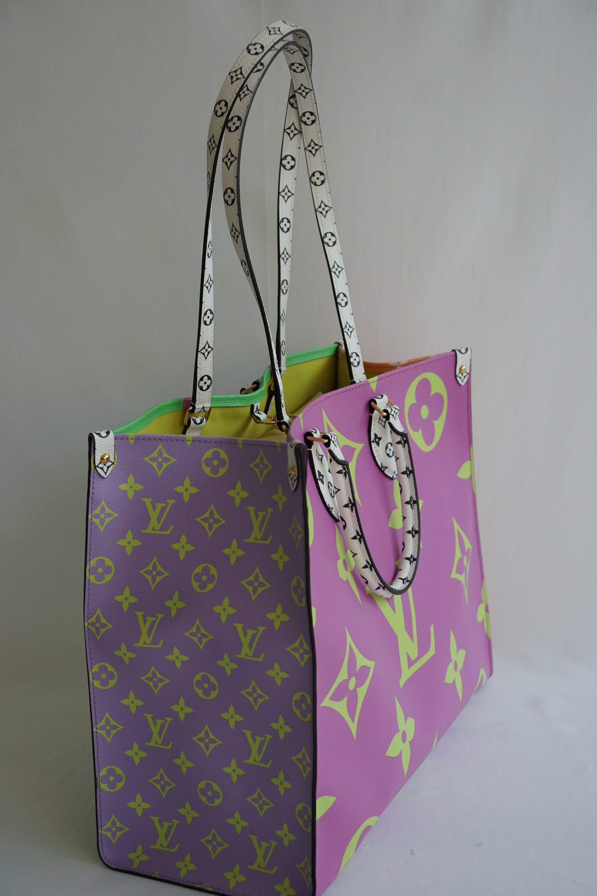 OnTheGo Tote Limited Edition Colored Monogram